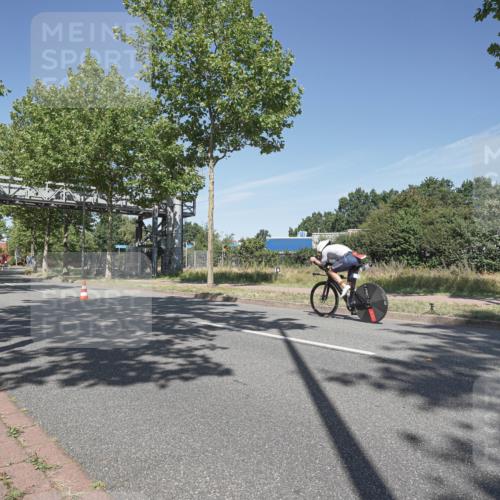 09.08.2026 - GEWOBA Citytriathlon Bremen Michael Burmester http://msf.ph/oto/9954567 09.08.2026 12:06:48 Radfahren 612, 720, 737 meine-sportfotos.de
