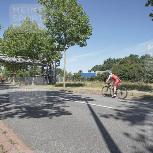 09.08.2026 - GEWOBA Citytriathlon Bremen Michael Burmester http://msf.ph/oto/9954583 09.08.2026 12:07:04 Radfahren 737 meine-sportfotos.de