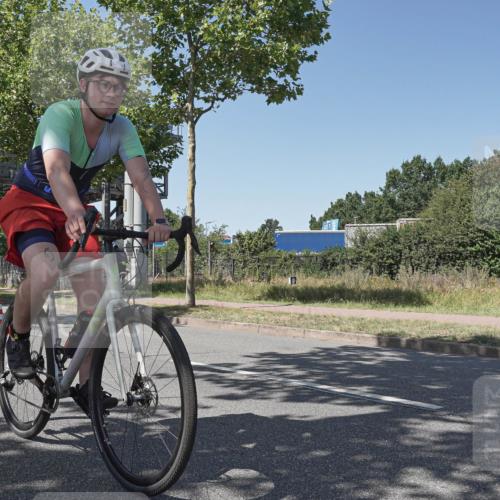 09.08.2026 - GEWOBA Citytriathlon Bremen Michael Burmester http://msf.ph/oto/9954586 09.08.2026 14:34:20 Radfahren 12, 69, 90, 95, 211, 429, 455 meine-sportfotos.de