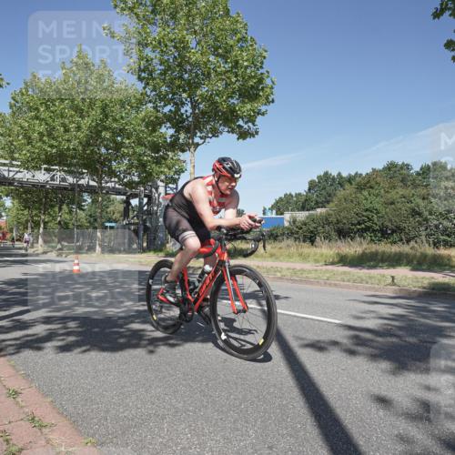 09.08.2026 - GEWOBA Citytriathlon Bremen Michael Burmester http://msf.ph/oto/9954595 09.08.2026 12:07:31 Radfahren 586, 628, 761 meine-sportfotos.de