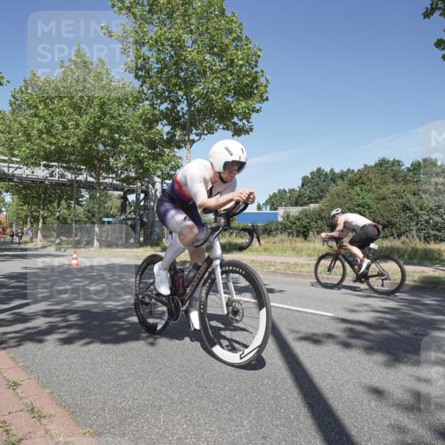 09.08.2026 - GEWOBA Citytriathlon Bremen Michael Burmester http://msf.ph/oto/9954613 09.08.2026 12:07:51 Radfahren 572, 577, 614, 649, 705, 1001 meine-sportfotos.de