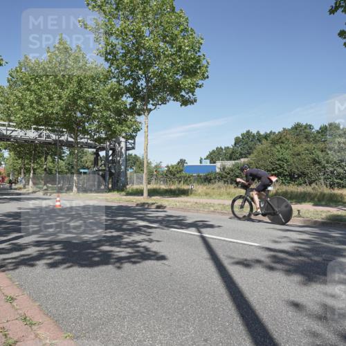 09.08.2026 - GEWOBA Citytriathlon Bremen Michael Burmester http://msf.ph/oto/9954629 09.08.2026 12:08:13 Radfahren 671, 787 meine-sportfotos.de