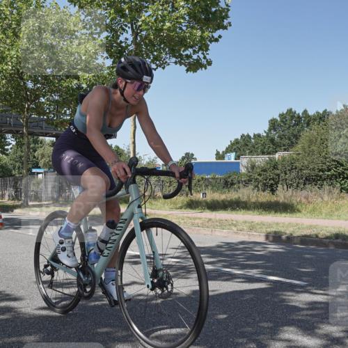 09.08.2026 - GEWOBA Citytriathlon Bremen Michael Burmester http://msf.ph/oto/9954645 09.08.2026 14:35:04 Radfahren 20, 37, 192, 220, 236, 284, 351, 362, 404 meine-sportfotos.de