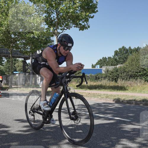 09.08.2026 - GEWOBA Citytriathlon Bremen Michael Burmester http://msf.ph/oto/9954651 09.08.2026 14:35:08 Radfahren 20, 37, 192, 220, 236, 260, 284, 351, 362, 404 meine-sportfotos.de