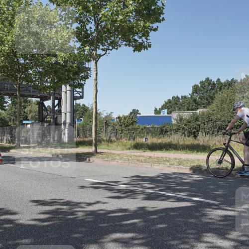 09.08.2026 - GEWOBA Citytriathlon Bremen Michael Burmester http://msf.ph/oto/9954663 09.08.2026 14:35:17 Radfahren 28, 37, 64, 80, 130, 192, 260, 339, 404 meine-sportfotos.de