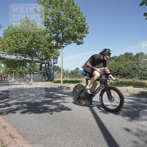 09.08.2026 - GEWOBA Citytriathlon Bremen Michael Burmester http://msf.ph/oto/9954666 09.08.2026 12:08:46 Radfahren 602, 643, 711, 803 meine-sportfotos.de