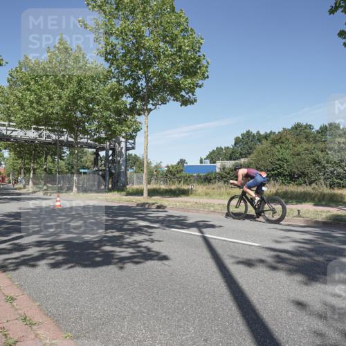 09.08.2026 - GEWOBA Citytriathlon Bremen Michael Burmester http://msf.ph/oto/9954668 09.08.2026 12:08:52 Radfahren 630, 643, 711, 803, 858 meine-sportfotos.de