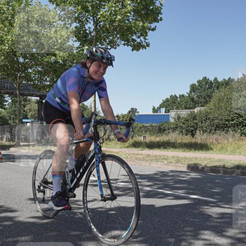 09.08.2026 - GEWOBA Citytriathlon Bremen Michael Burmester http://msf.ph/oto/9954671 09.08.2026 14:35:24 Radfahren 28, 57, 64, 80, 121, 130, 192, 260, 286, 339, 364, 370, 403, 466 meine-sportfotos.de