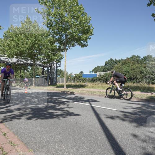 09.08.2026 - GEWOBA Citytriathlon Bremen Michael Burmester http://msf.ph/oto/9954680 09.08.2026 12:09:03 Radfahren 607, 630, 654, 699, 700, 803, 858, 1121 meine-sportfotos.de