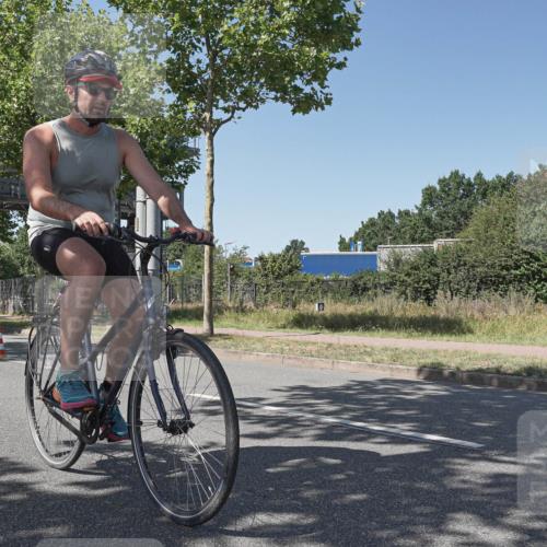 09.08.2026 - GEWOBA Citytriathlon Bremen Michael Burmester http://msf.ph/oto/9954683 09.08.2026 14:35:29 Radfahren 14, 28, 57, 64, 80, 121, 130, 286, 325, 339, 364, 370, 403, 466 meine-sportfotos.de