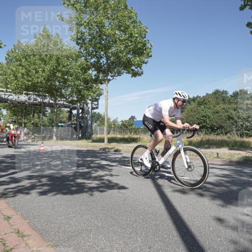 09.08.2026 - GEWOBA Citytriathlon Bremen Michael Burmester http://msf.ph/oto/9954690 09.08.2026 12:09:08 Radfahren 607, 630, 654, 675, 699, 700, 858, 1121 meine-sportfotos.de