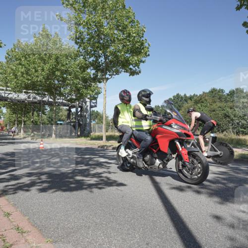 09.08.2026 - GEWOBA Citytriathlon Bremen Michael Burmester http://msf.ph/oto/9954692 09.08.2026 12:09:09 Radfahren 607, 629, 654, 675, 699, 700, 858, 1121 meine-sportfotos.de