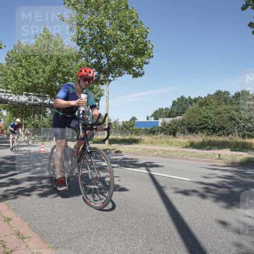 09.08.2026 - GEWOBA Citytriathlon Bremen Michael Burmester http://msf.ph/oto/9954694 09.08.2026 12:09:11 Radfahren 607, 629, 654, 675, 699, 700, 1121 meine-sportfotos.de