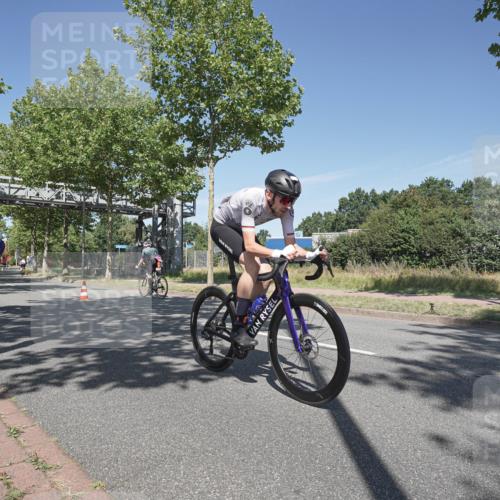 09.08.2026 - GEWOBA Citytriathlon Bremen Michael Burmester http://msf.ph/oto/9954701 09.08.2026 12:09:18 Radfahren 543, 607, 621, 629, 675, 700, 819, 1121, 1124 meine-sportfotos.de