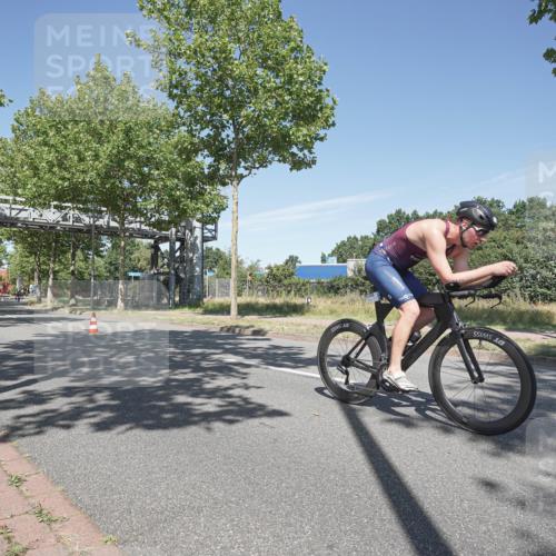 09.08.2026 - GEWOBA Citytriathlon Bremen Michael Burmester http://msf.ph/oto/9954713 09.08.2026 12:09:30 Radfahren 543, 570, 597, 621, 719, 819, 1124 meine-sportfotos.de