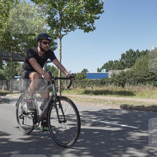 09.08.2026 - GEWOBA Citytriathlon Bremen Michael Burmester http://msf.ph/oto/9954714 09.08.2026 14:35:45 Radfahren 14, 39, 47, 147, 205, 271, 325, 334, 363, 453, 462, 527 meine-sportfotos.de