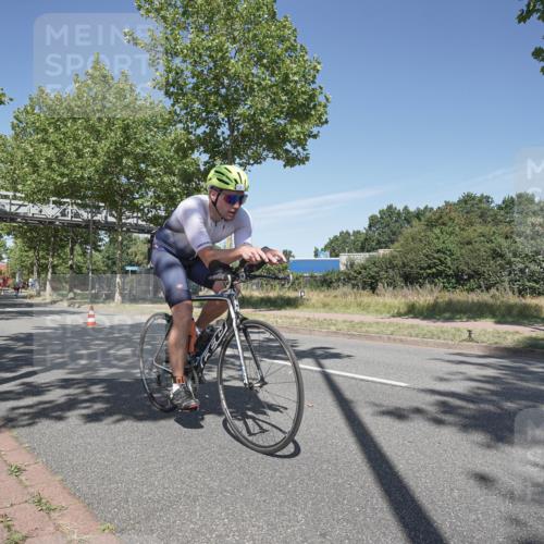 09.08.2026 - GEWOBA Citytriathlon Bremen Michael Burmester http://msf.ph/oto/9954725 09.08.2026 12:09:50 Radfahren 578, 635, 674, 702, 718, 770 meine-sportfotos.de