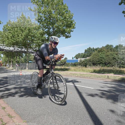 09.08.2026 - GEWOBA Citytriathlon Bremen Michael Burmester http://msf.ph/oto/9954733 09.08.2026 12:10:05 Radfahren 619, 633, 688, 718, 729, 770, 774, 1002 meine-sportfotos.de