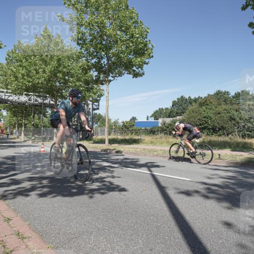 09.08.2026 - GEWOBA Citytriathlon Bremen Michael Burmester http://msf.ph/oto/9954743 09.08.2026 12:10:11 Radfahren 619, 633, 688, 729, 774, 1002 meine-sportfotos.de