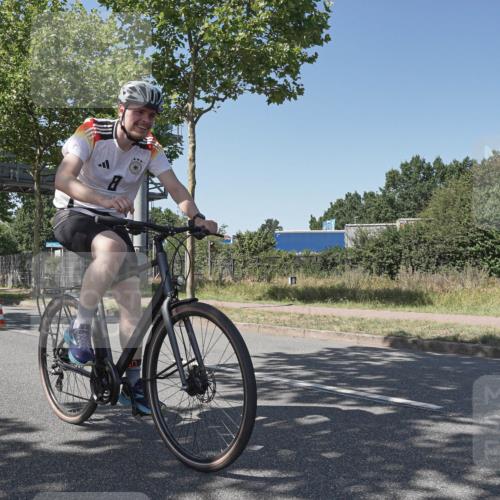09.08.2026 - GEWOBA Citytriathlon Bremen Michael Burmester http://msf.ph/oto/9954753 09.08.2026 14:36:13 Radfahren 6, 53, 163, 235, 240, 269, 274, 309, 329, 356 meine-sportfotos.de