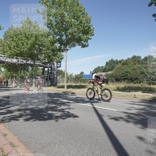 09.08.2026 - GEWOBA Citytriathlon Bremen Michael Burmester http://msf.ph/oto/9954754 09.08.2026 12:10:20 Radfahren 633, 688, 729, 776 meine-sportfotos.de