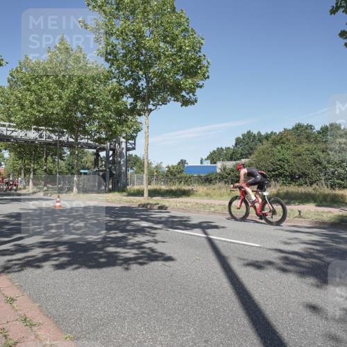 09.08.2026 - GEWOBA Citytriathlon Bremen Michael Burmester http://msf.ph/oto/9954758 09.08.2026 12:10:23 Radfahren 688, 776 meine-sportfotos.de