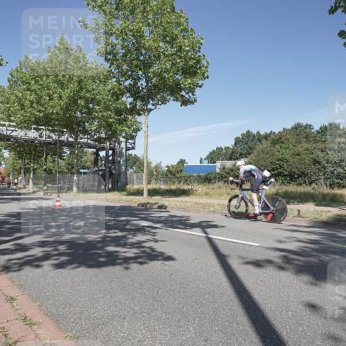 09.08.2026 - GEWOBA Citytriathlon Bremen Michael Burmester http://msf.ph/oto/9954764 09.08.2026 12:10:30 Radfahren 563, 776 meine-sportfotos.de