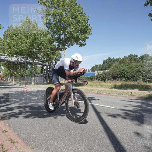 09.08.2026 - GEWOBA Citytriathlon Bremen Michael Burmester http://msf.ph/oto/9954782 09.08.2026 12:10:48 Radfahren 714, 740, 766 meine-sportfotos.de