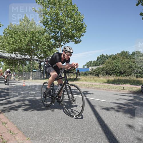 09.08.2026 - GEWOBA Citytriathlon Bremen Michael Burmester http://msf.ph/oto/9954790 09.08.2026 12:10:57 Radfahren 587, 652, 669, 690, 714, 740, 743, 766, 810, 831 meine-sportfotos.de