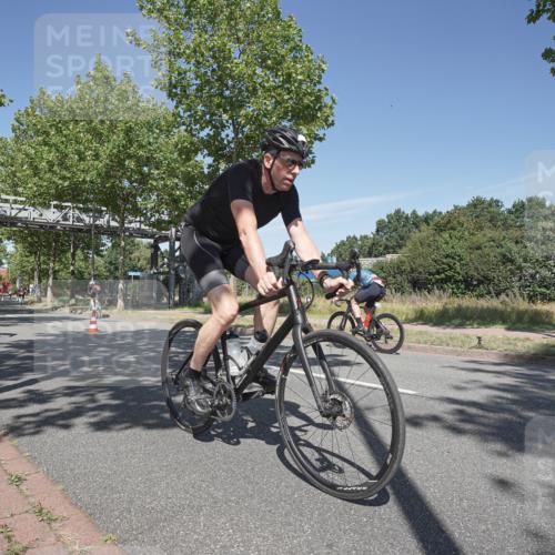 09.08.2026 - GEWOBA Citytriathlon Bremen Michael Burmester http://msf.ph/oto/9954800 09.08.2026 12:11:02 Radfahren 587, 641, 652, 669, 690, 714, 743, 766, 801, 810, 831 meine-sportfotos.de