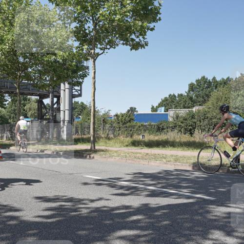 09.08.2026 - GEWOBA Citytriathlon Bremen Michael Burmester http://msf.ph/oto/9954811 09.08.2026 14:36:54 Radfahren 65, 89, 122, 229, 312, 337, 377, 523 meine-sportfotos.de