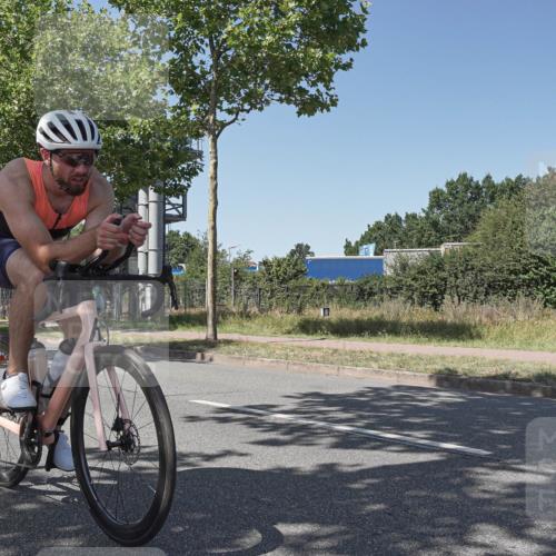 09.08.2026 - GEWOBA Citytriathlon Bremen Michael Burmester http://msf.ph/oto/9954850 09.08.2026 14:37:17 Radfahren 10, 58, 87, 172, 300, 316, 369, 385, 448 meine-sportfotos.de