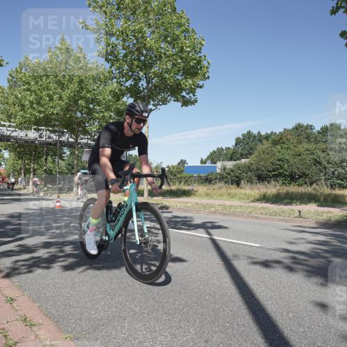 09.08.2026 - GEWOBA Citytriathlon Bremen Michael Burmester http://msf.ph/oto/9954857 09.08.2026 12:11:44 Radfahren 549, 631, 642, 660, 676, 691, 692, 712, 732, 862 meine-sportfotos.de