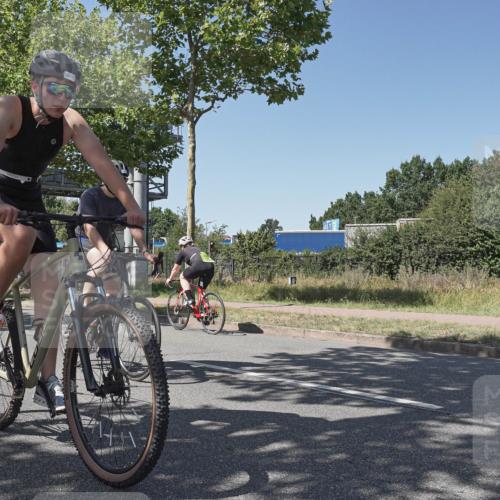 09.08.2026 - GEWOBA Citytriathlon Bremen Michael Burmester http://msf.ph/oto/9954864 09.08.2026 14:37:22 Radfahren 10, 58, 87, 172, 300, 316, 369, 385, 448 meine-sportfotos.de
