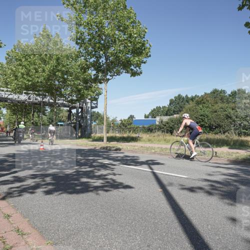 09.08.2026 - GEWOBA Citytriathlon Bremen Michael Burmester http://msf.ph/oto/9954881 09.08.2026 12:12:01 Radfahren 642, 660 meine-sportfotos.de