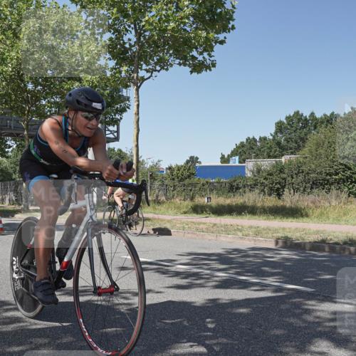 09.08.2026 - GEWOBA Citytriathlon Bremen Michael Burmester http://msf.ph/oto/9954890 09.08.2026 14:37:38 Radfahren 42, 203, 242, 288, 290, 305, 390, 458, 487 meine-sportfotos.de