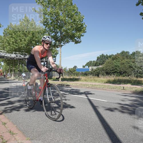 09.08.2026 - GEWOBA Citytriathlon Bremen Michael Burmester http://msf.ph/oto/9954934 09.08.2026 12:12:40 Radfahren 544, 593, 605, 606, 683, 723, 764, 791, 835, 951, 1127, 1131 meine-sportfotos.de