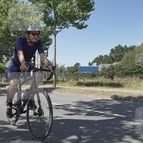 09.08.2026 - GEWOBA Citytriathlon Bremen Michael Burmester http://msf.ph/oto/9954939 09.08.2026 14:38:04 Radfahren 193, 202, 221, 266, 280, 292, 293, 297, 306, 314, 319, 330, 335, 341, 344, 398, 410, 434, 454, 485, 521, 522 meine-sportfotos.de