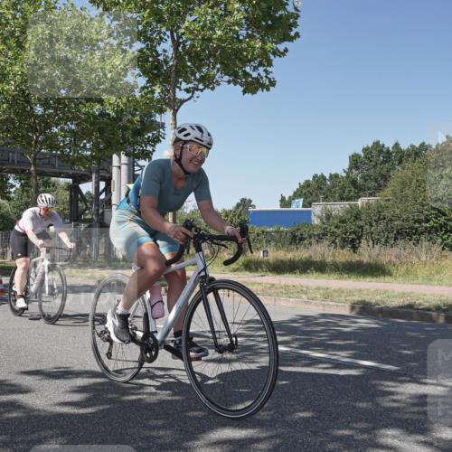 09.08.2026 - GEWOBA Citytriathlon Bremen Michael Burmester http://msf.ph/oto/9954947 09.08.2026 14:38:09 Radfahren 193, 202, 221, 266, 277, 280, 293, 297, 306, 314, 319, 324, 330, 335, 344, 398, 410, 434, 454, 485, 521, 522 meine-sportfotos.de