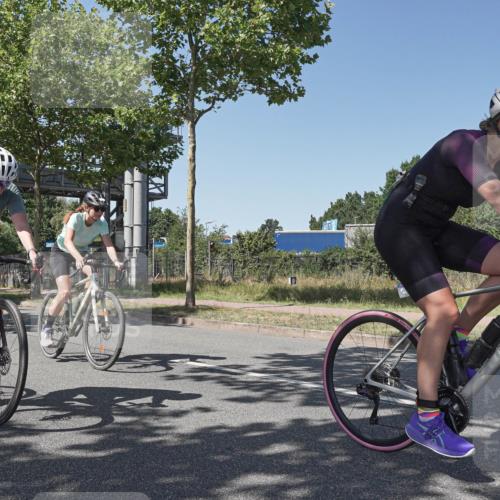 09.08.2026 - GEWOBA Citytriathlon Bremen Michael Burmester http://msf.ph/oto/9954951 09.08.2026 14:38:09 Radfahren 193, 202, 221, 266, 277, 280, 293, 297, 306, 314, 319, 324, 330, 335, 344, 398, 410, 434, 454, 485, 521, 522 meine-sportfotos.de