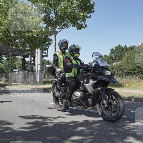 09.08.2026 - GEWOBA Citytriathlon Bremen Michael Burmester http://msf.ph/oto/9954956 09.08.2026 14:38:12 Radfahren 190, 193, 221, 266, 277, 280, 293, 297, 306, 314, 319, 324, 330, 335, 344, 402, 434, 454, 485, 521, 522 meine-sportfotos.de