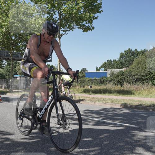 09.08.2026 - GEWOBA Citytriathlon Bremen Michael Burmester http://msf.ph/oto/9954979 09.08.2026 14:38:30 Radfahren 173, 190, 216, 222, 227, 249, 276, 289, 320, 352, 402, 417, 431 meine-sportfotos.de