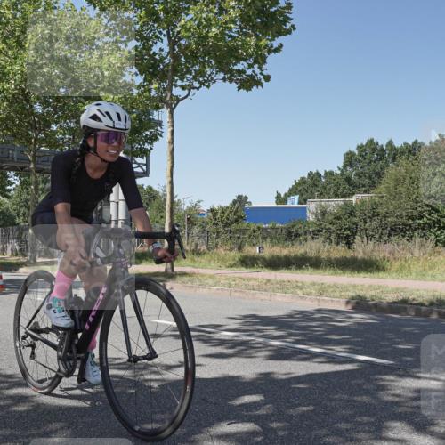 09.08.2026 - GEWOBA Citytriathlon Bremen Michael Burmester http://msf.ph/oto/9954985 09.08.2026 14:38:36 Radfahren 216, 222, 227, 249, 253, 273, 276, 320, 352, 417, 431 meine-sportfotos.de