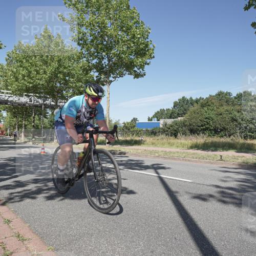 09.08.2026 - GEWOBA Citytriathlon Bremen Michael Burmester http://msf.ph/oto/9954986 09.08.2026 12:13:24 Radfahren 551, 591, 710, 824, 882, 884, 1011, 1116, 1148, 1150 meine-sportfotos.de