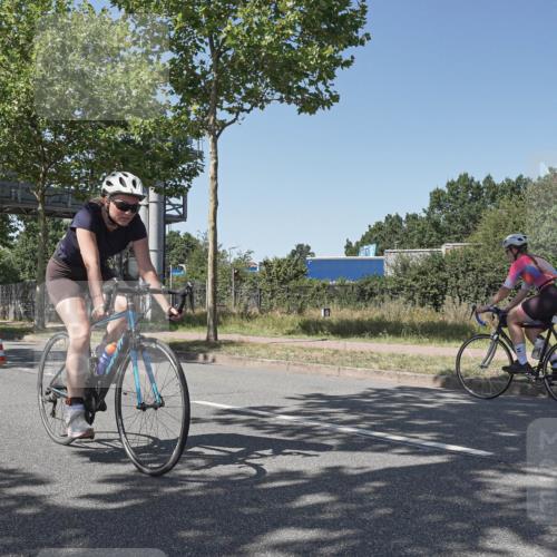09.08.2026 - GEWOBA Citytriathlon Bremen Michael Burmester http://msf.ph/oto/9954987 09.08.2026 14:38:38 Radfahren 216, 222, 227, 249, 253, 273, 276, 320, 352, 417 meine-sportfotos.de
