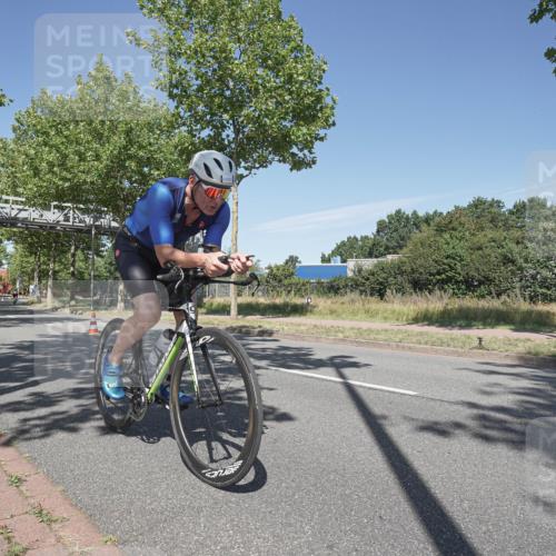 09.08.2026 - GEWOBA Citytriathlon Bremen Michael Burmester http://msf.ph/oto/9954988 09.08.2026 12:13:26 Radfahren 551, 591, 592, 710, 824, 882, 884, 1011, 1116, 1148, 1150 meine-sportfotos.de