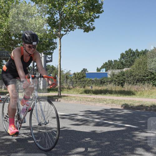09.08.2026 - GEWOBA Citytriathlon Bremen Michael Burmester http://msf.ph/oto/9954989 09.08.2026 14:38:39 Radfahren 216, 222, 227, 249, 253, 273, 276, 320, 352, 417 meine-sportfotos.de