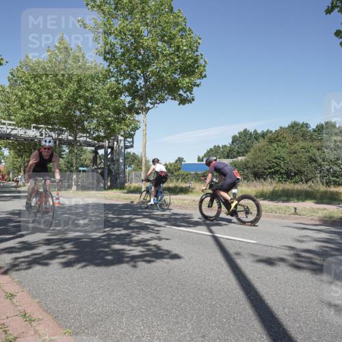 09.08.2026 - GEWOBA Citytriathlon Bremen Michael Burmester http://msf.ph/oto/9955008 09.08.2026 12:13:43 Radfahren 547, 592, 645, 684, 685, 884 meine-sportfotos.de