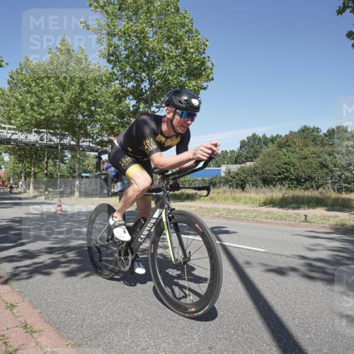 09.08.2026 - GEWOBA Citytriathlon Bremen Michael Burmester http://msf.ph/oto/9955023 09.08.2026 12:13:56 Radfahren 547, 684, 771 meine-sportfotos.de