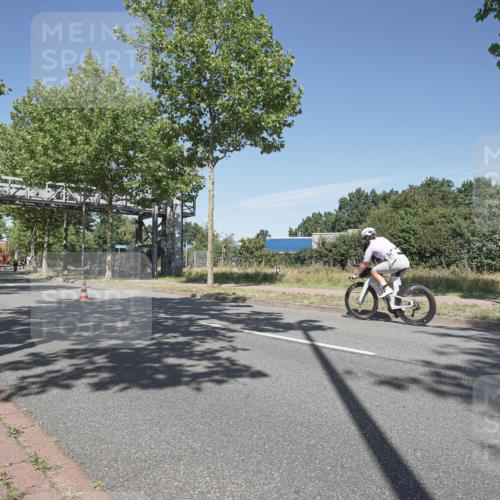 09.08.2026 - GEWOBA Citytriathlon Bremen Michael Burmester http://msf.ph/oto/9955025 09.08.2026 12:13:57 Radfahren 684, 771 meine-sportfotos.de